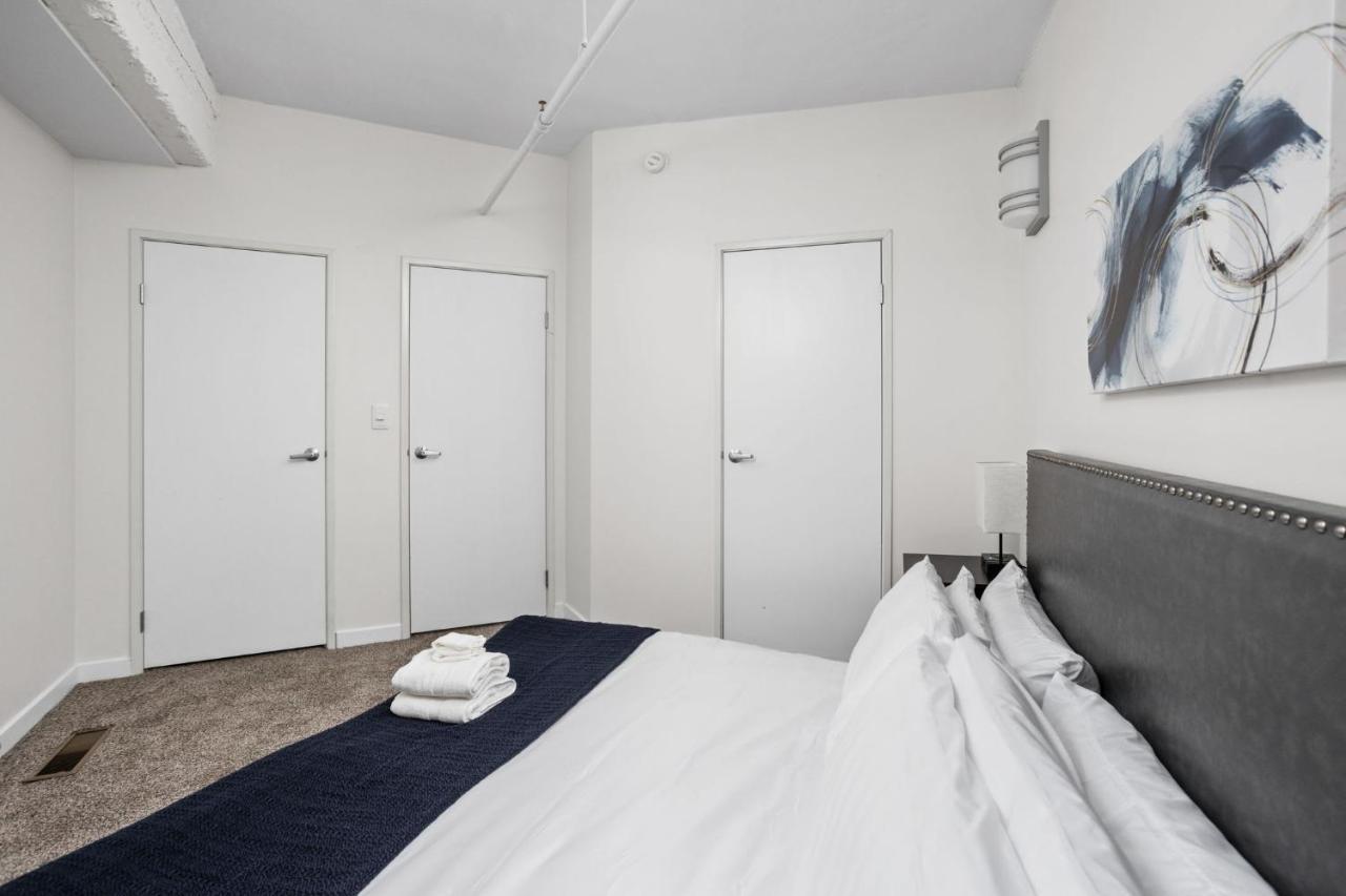 2Br 2Ba In The Block Apartment By Cozysuites Indianapolis Exteriör bild