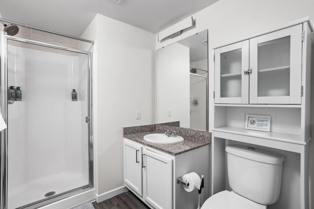 2Br 2Ba In The Block Apartment By Cozysuites Indianapolis Exteriör bild