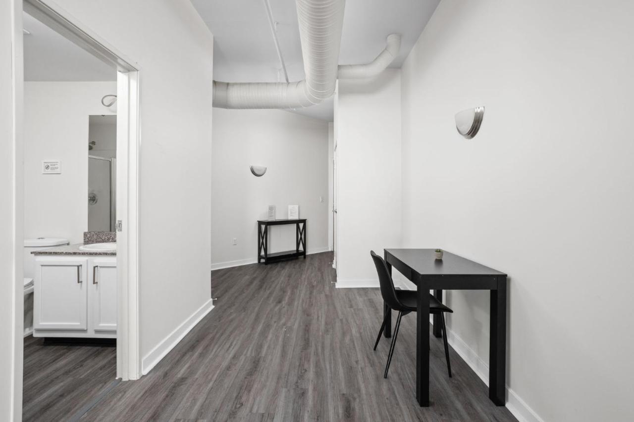 2Br 2Ba In The Block Apartment By Cozysuites Indianapolis Exteriör bild
