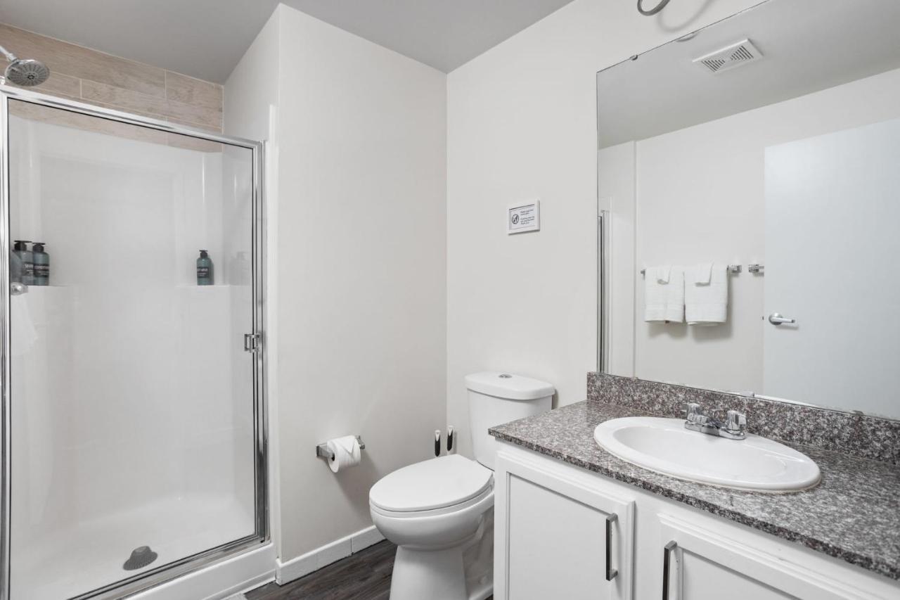 2Br 2Ba In The Block Apartment By Cozysuites Indianapolis Exteriör bild
